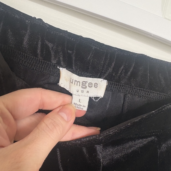 Umgee Women Flare Pants Velvet Black Size Large - Picture 4 of 7